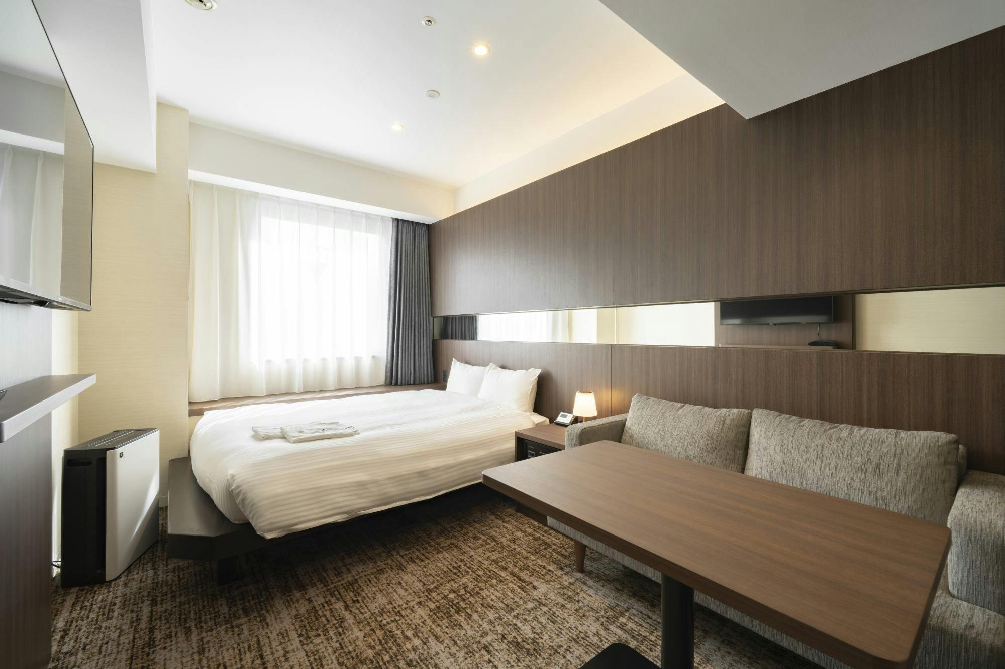 【ห้องพัก】ห้องพรีเมียม เตียงใหญ่ (20 ตร.ม.)