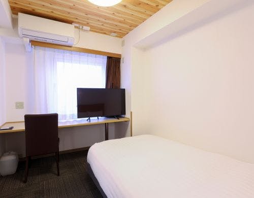 禁煙セミダブル