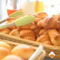 ครัวซองต์อบสดใหม่กรอบอร่อย