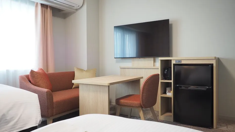 Hiyori Hotel Osaka Suminoekoen Station