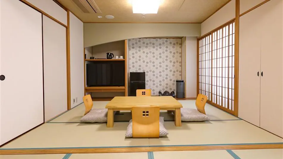 Hiyori Hotel Osaka Suminoekoen Station