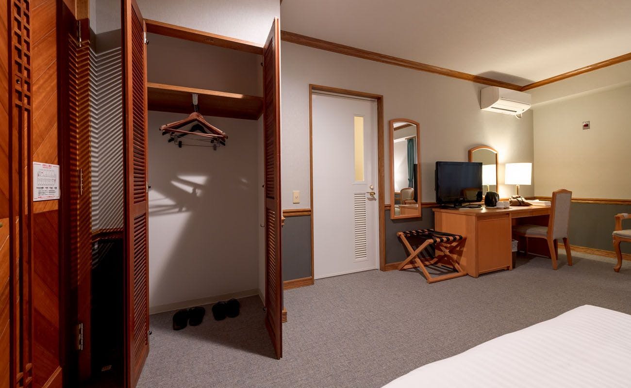 HOTEL AZAT