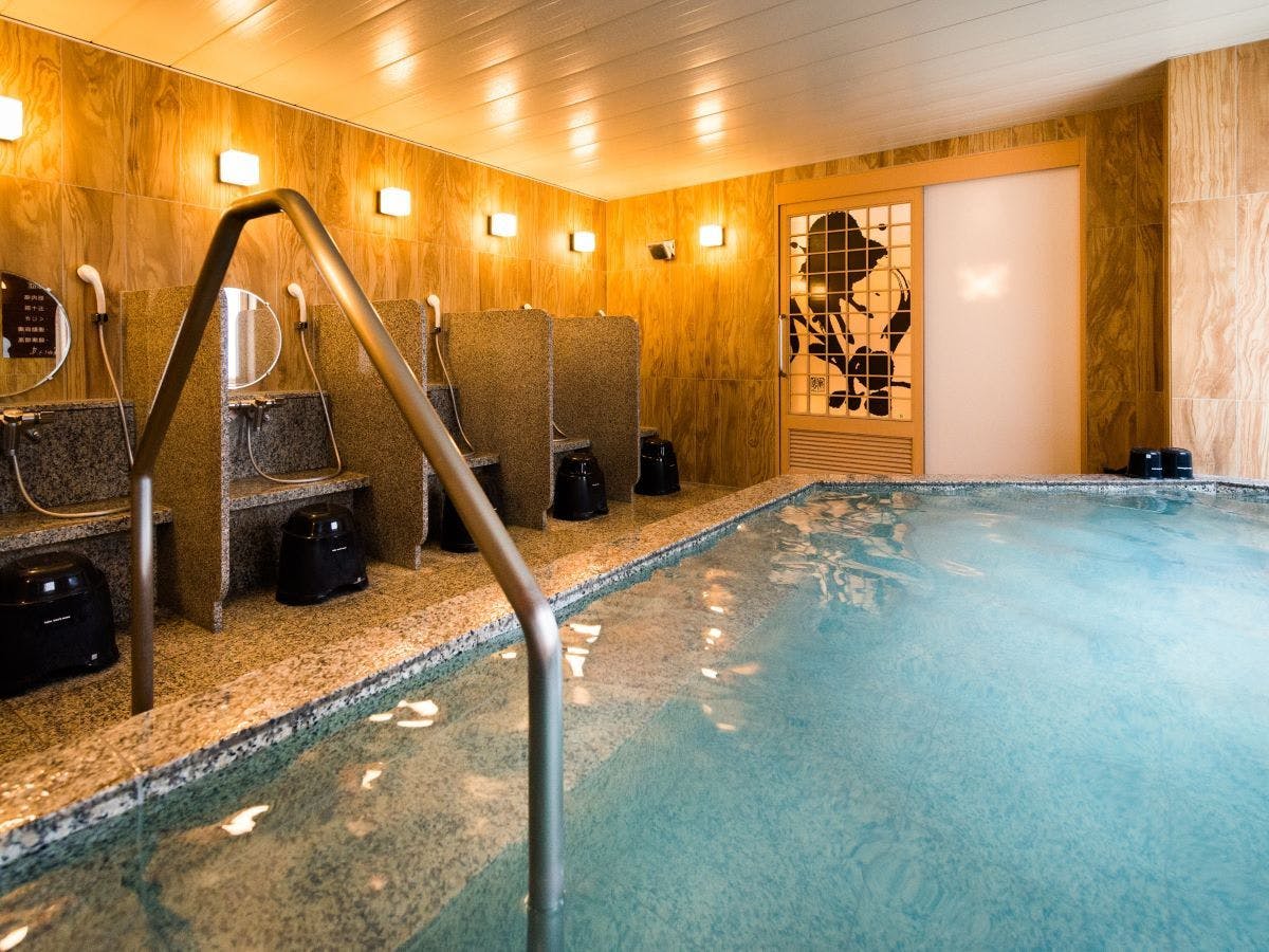 Silakan bersantai dan meredakan kelelahan dari pekerjaan dan perjalanan.