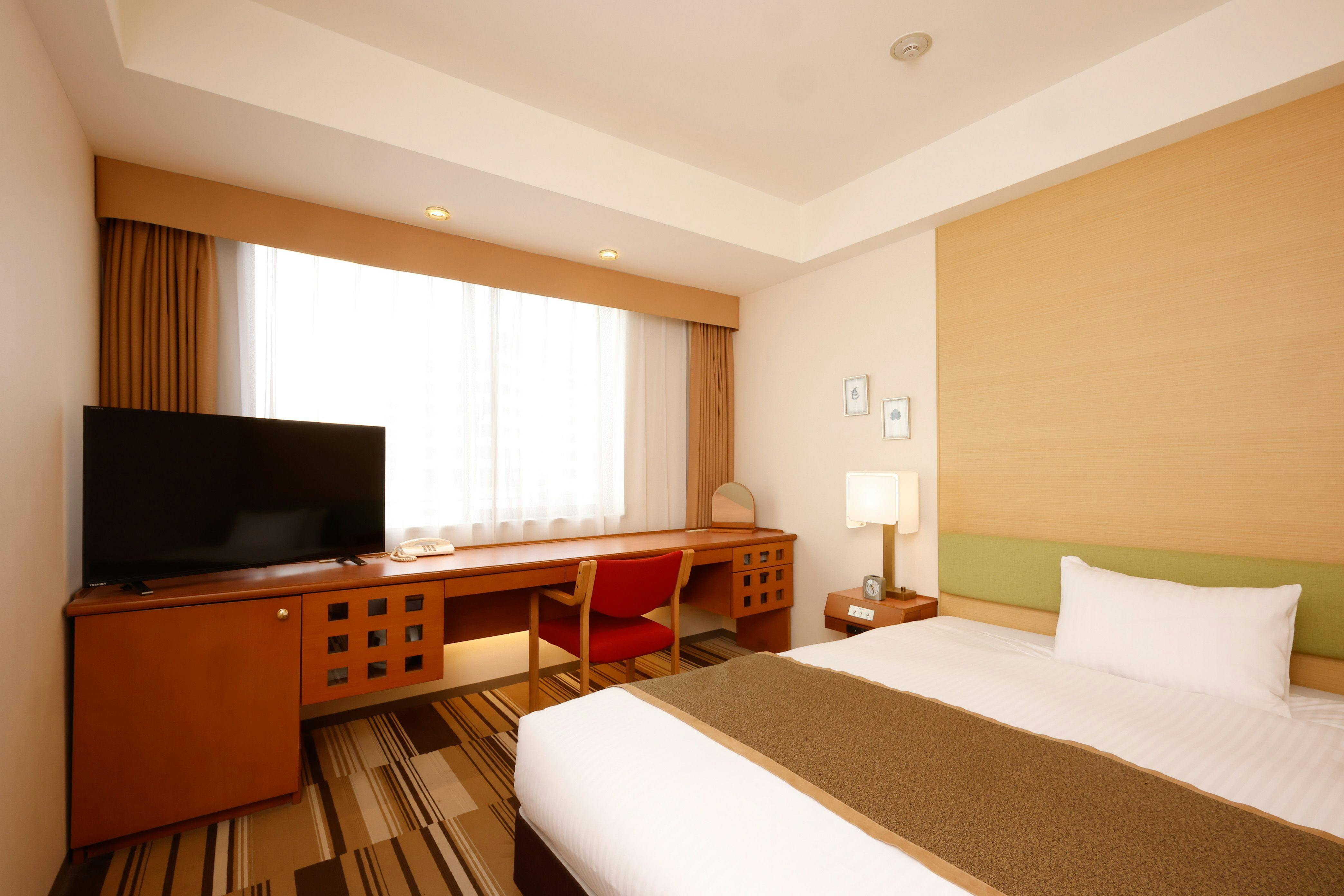 ｽﾀﾝﾀﾞｰﾄﾞﾀﾞﾌﾞﾙ18平米ﾍﾞｯﾄﾞ幅140ｾﾝﾁ