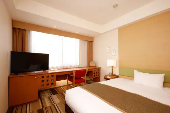 スタンダードダブル18平米ベッド幅140センチ