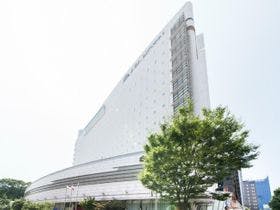 アパホテル〈金沢駅前〉