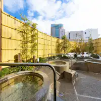 男湯露天風呂(壺湯)