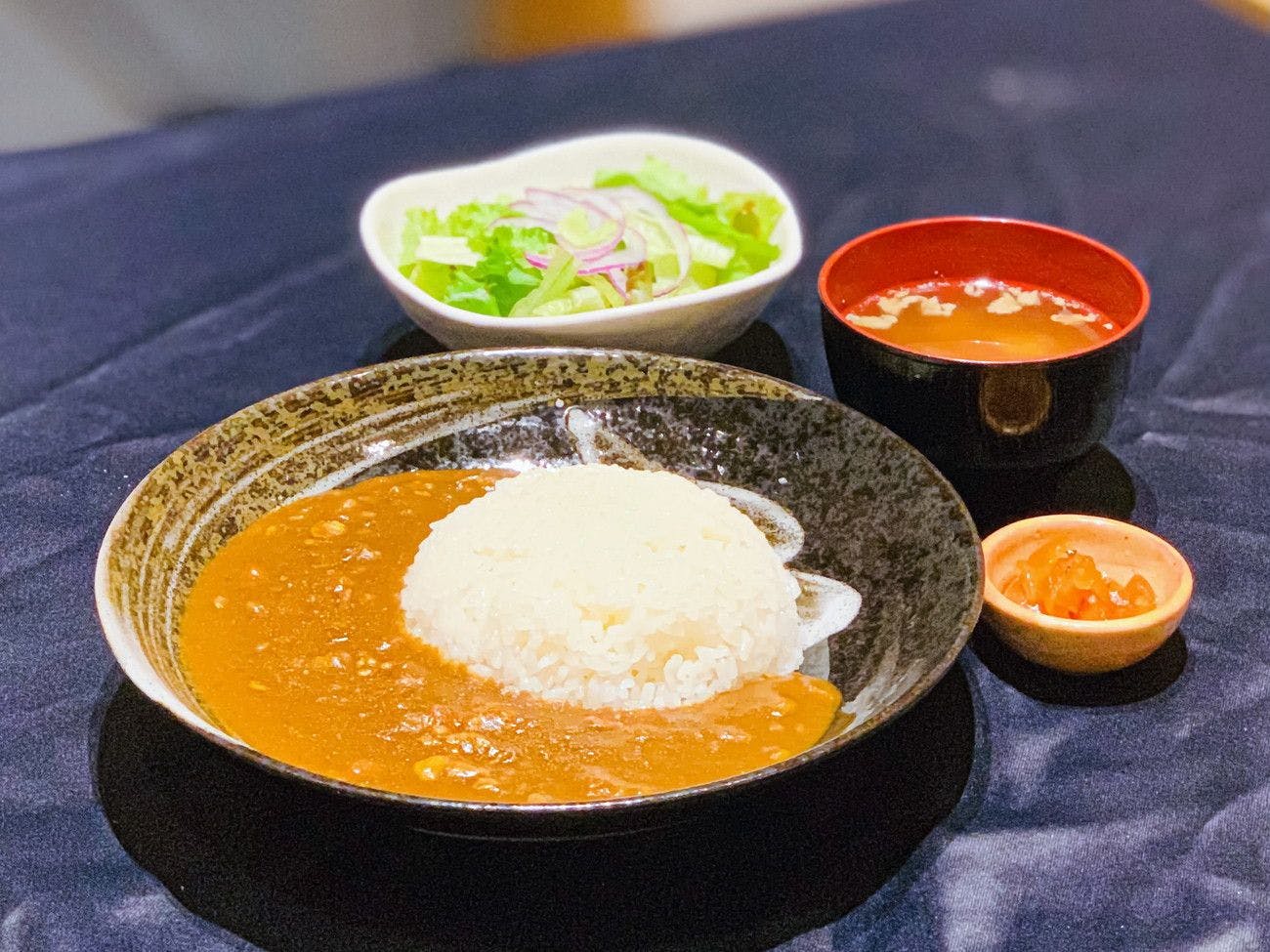 アパホテル〈東新宿 歌舞伎町〉