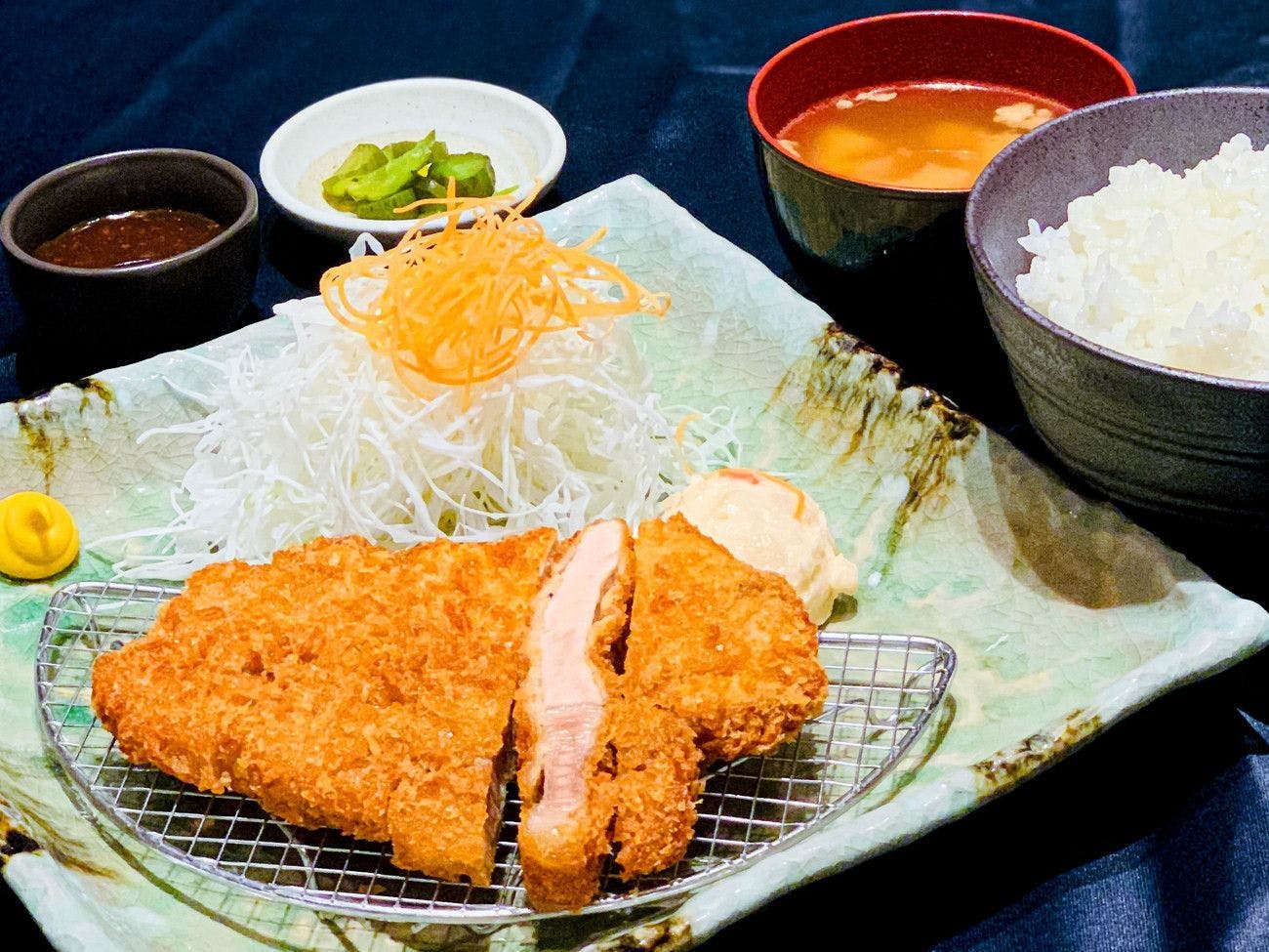 アパホテル〈東新宿 歌舞伎町〉