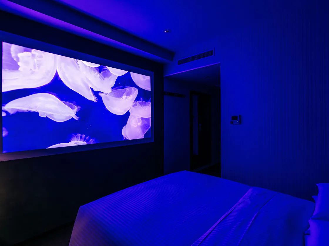 Kamar Teater Box
