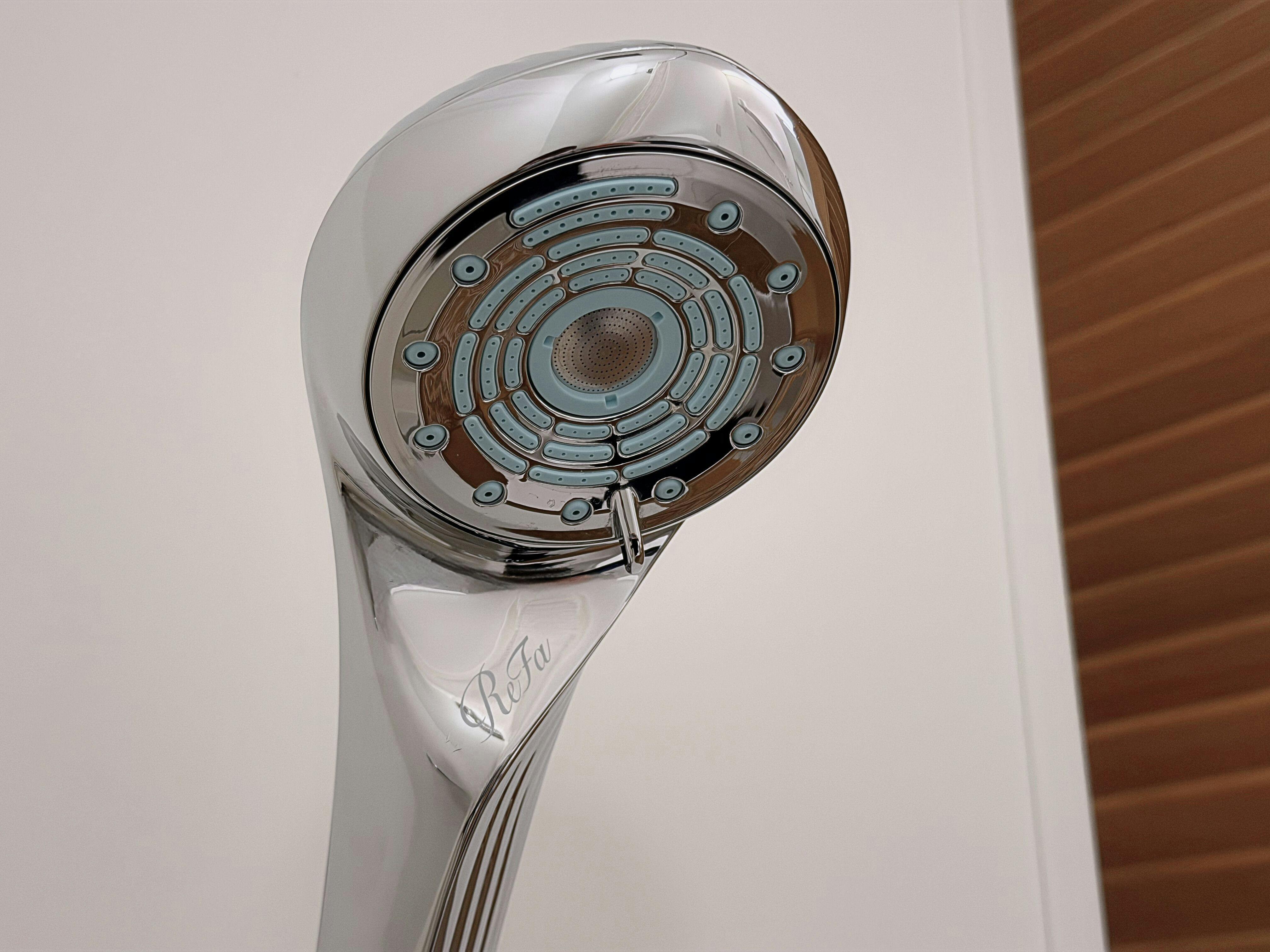 ReFa (เฉพาะชั้นพรีเมียมเท่านั้น)