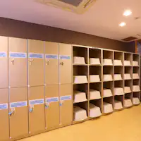 男性大浴殿(脱衣所)