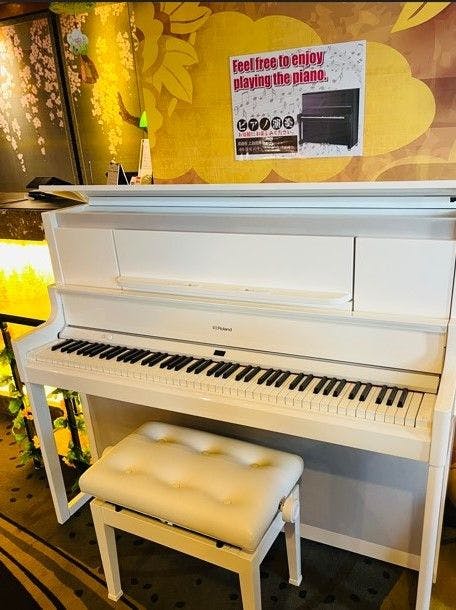 ロビーフロアピアノ