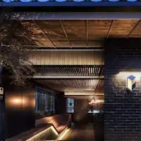 ภายนอก (กลางคืน)