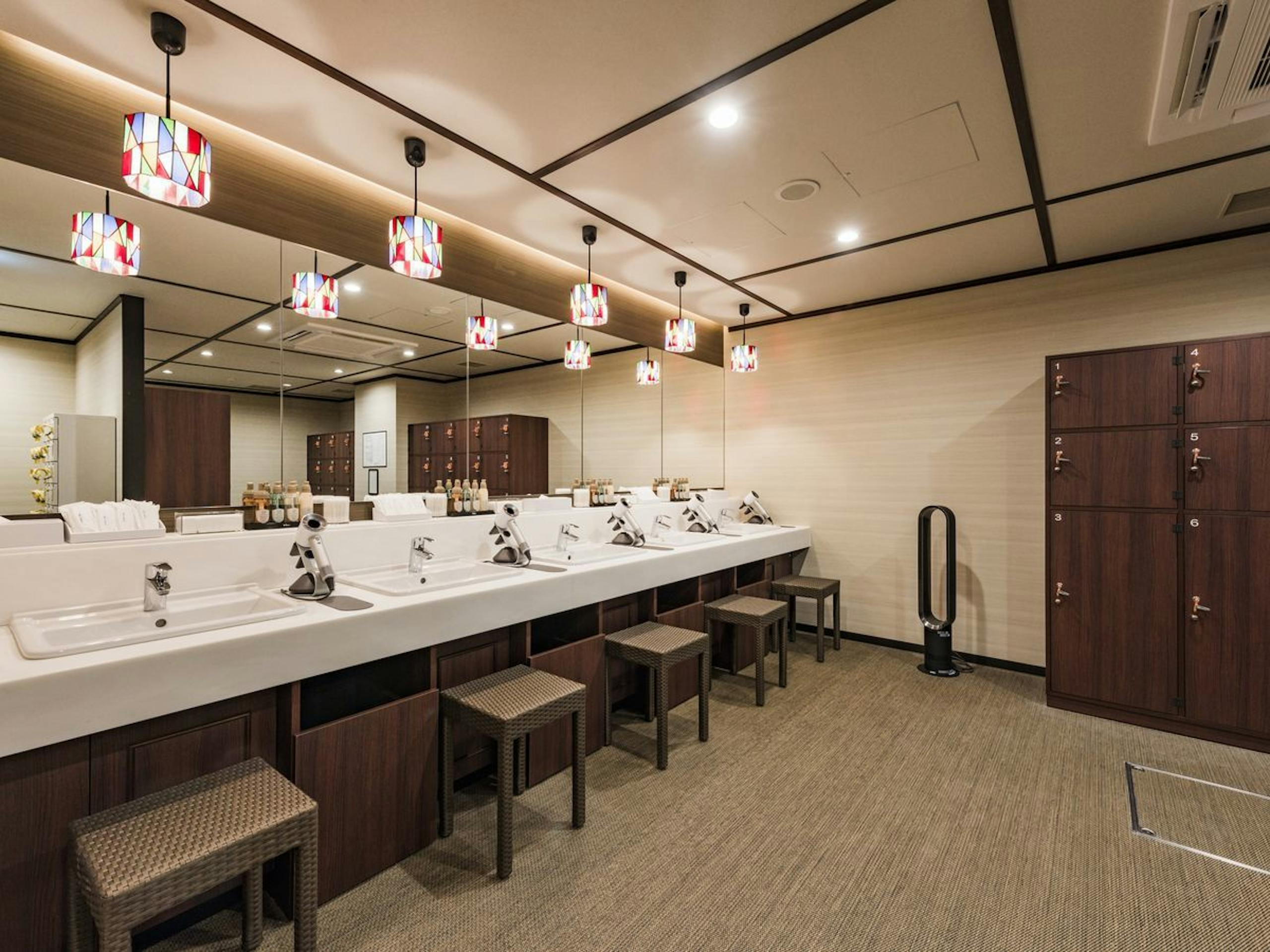 【ホテルソニア小樽(天然温泉 小樽運河の湯)】大浴場の脱衣所