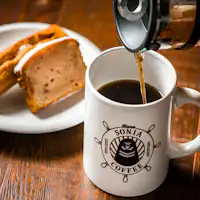 オリジナルブレンドのコーヒーをどうぞ