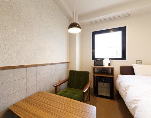 シングルには、こんなデザインのお部屋も