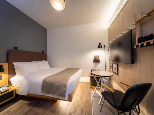 シークレット・ベースクイーン