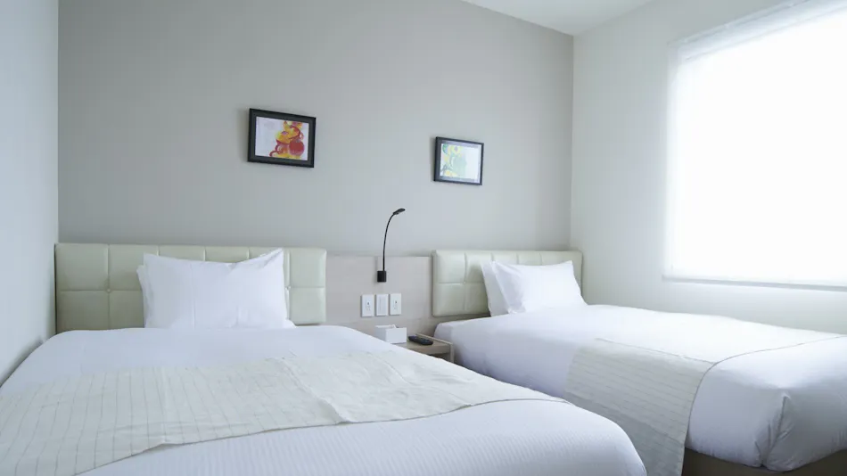 Quintessa Hotel Tokyo Haneda Comic & Books