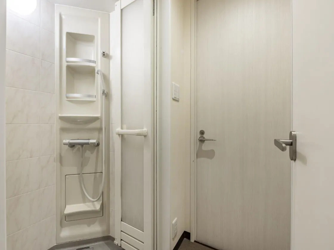 シャワーブース