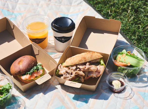 BREAKFAST IN THE PARK