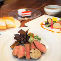 ชุดสเต็กเนื้อสันนอก