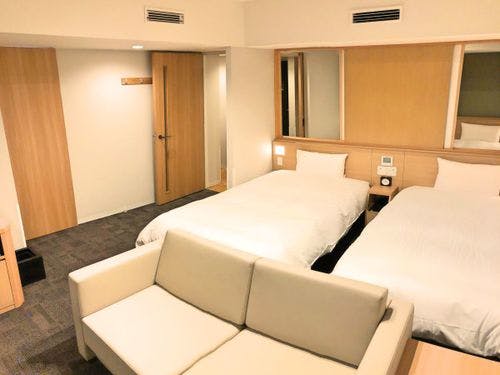 【禁煙フォースルーム】