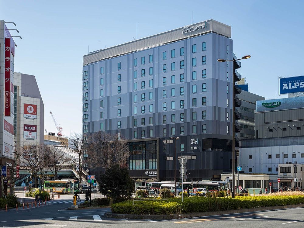 【外観】駅から徒歩1分