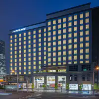 【外観】駅から徒歩1分