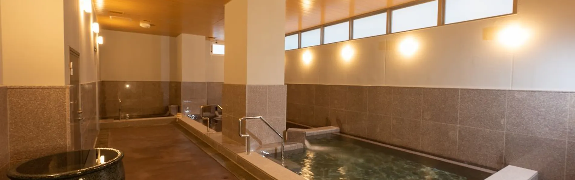 HOTEL SANSUI NAHA 波の上温泉