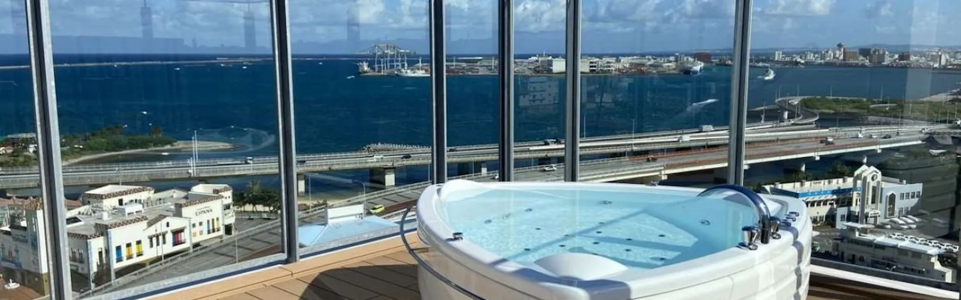 HOTEL SANSUI NAHA 波の上温泉