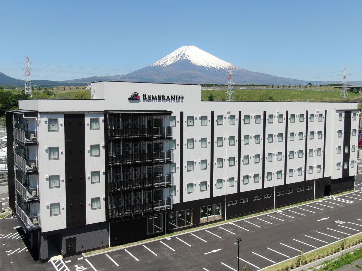 シンプルステイ＜朝食ブッフェ付＞富士山伏流水の大浴場/駐車場無料