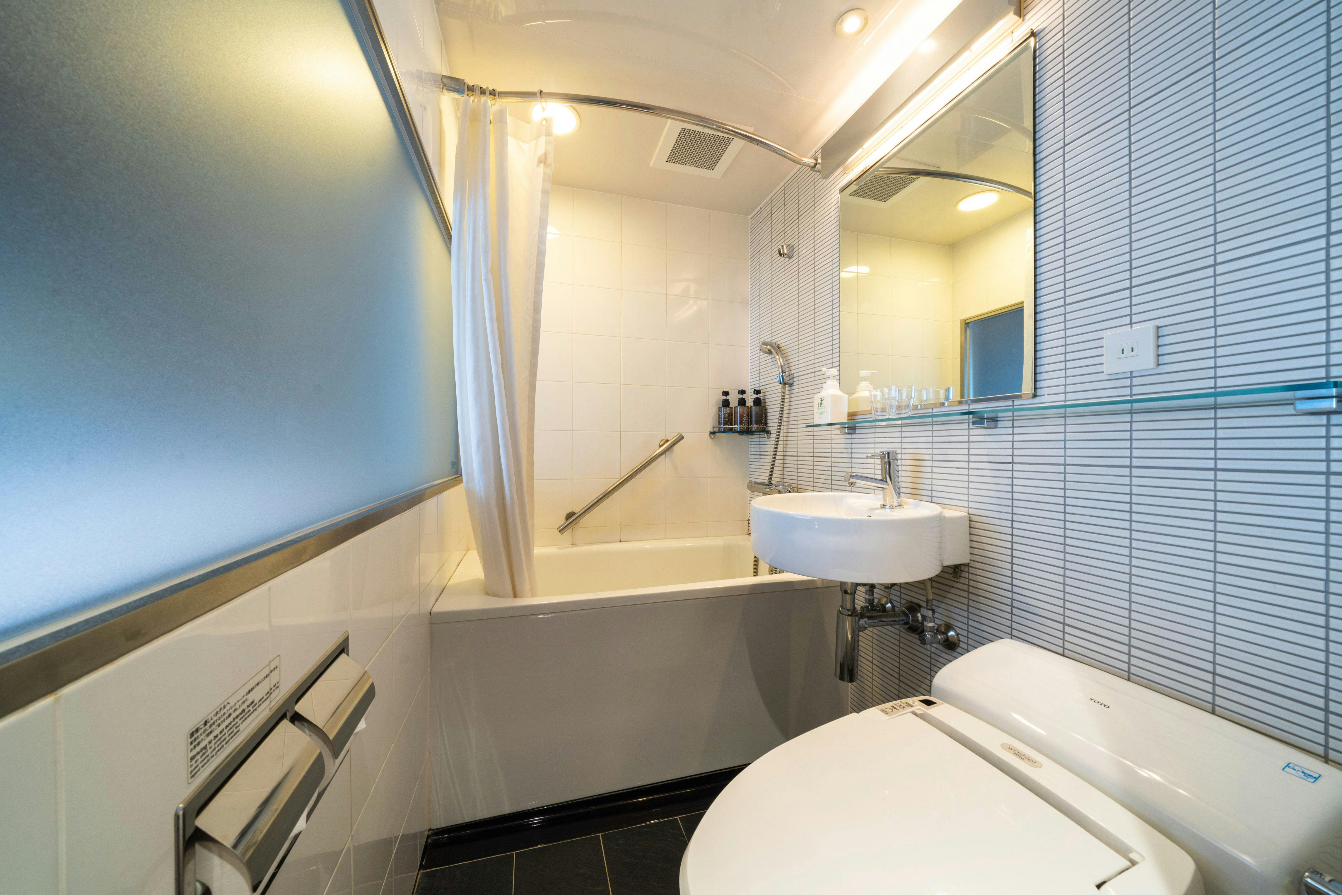 สแตนดาร์ดดับเบิล: ห้องน้ำแบบยูนิต