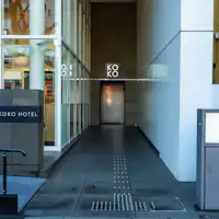 ภายนอกโรงแรม: ลิฟต์