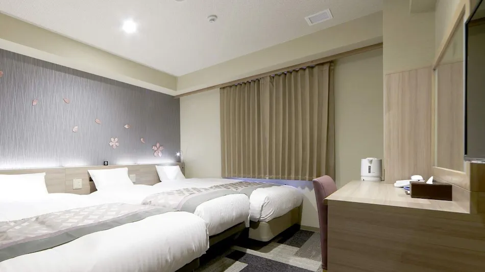 Bridge Hotel Shinsaibashi