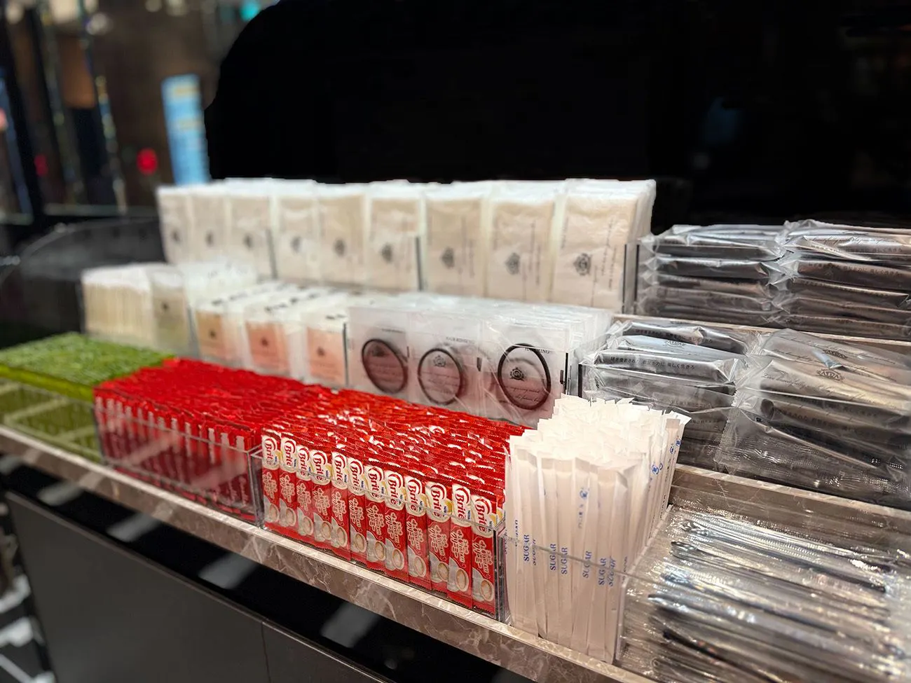 บาร์สิ่งอำนวยความสะดวก