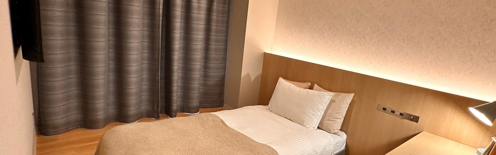 R Hotel Namba