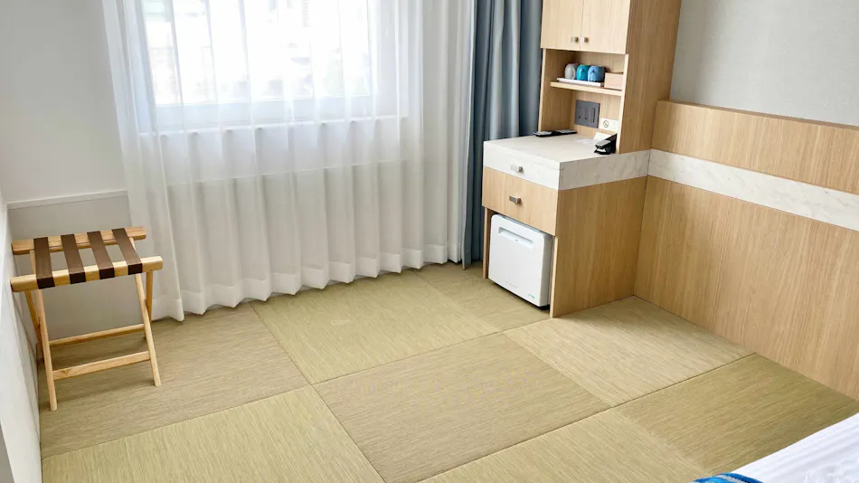 Okinawa Hinode Hotel Naha <Monorail Makishi Station>