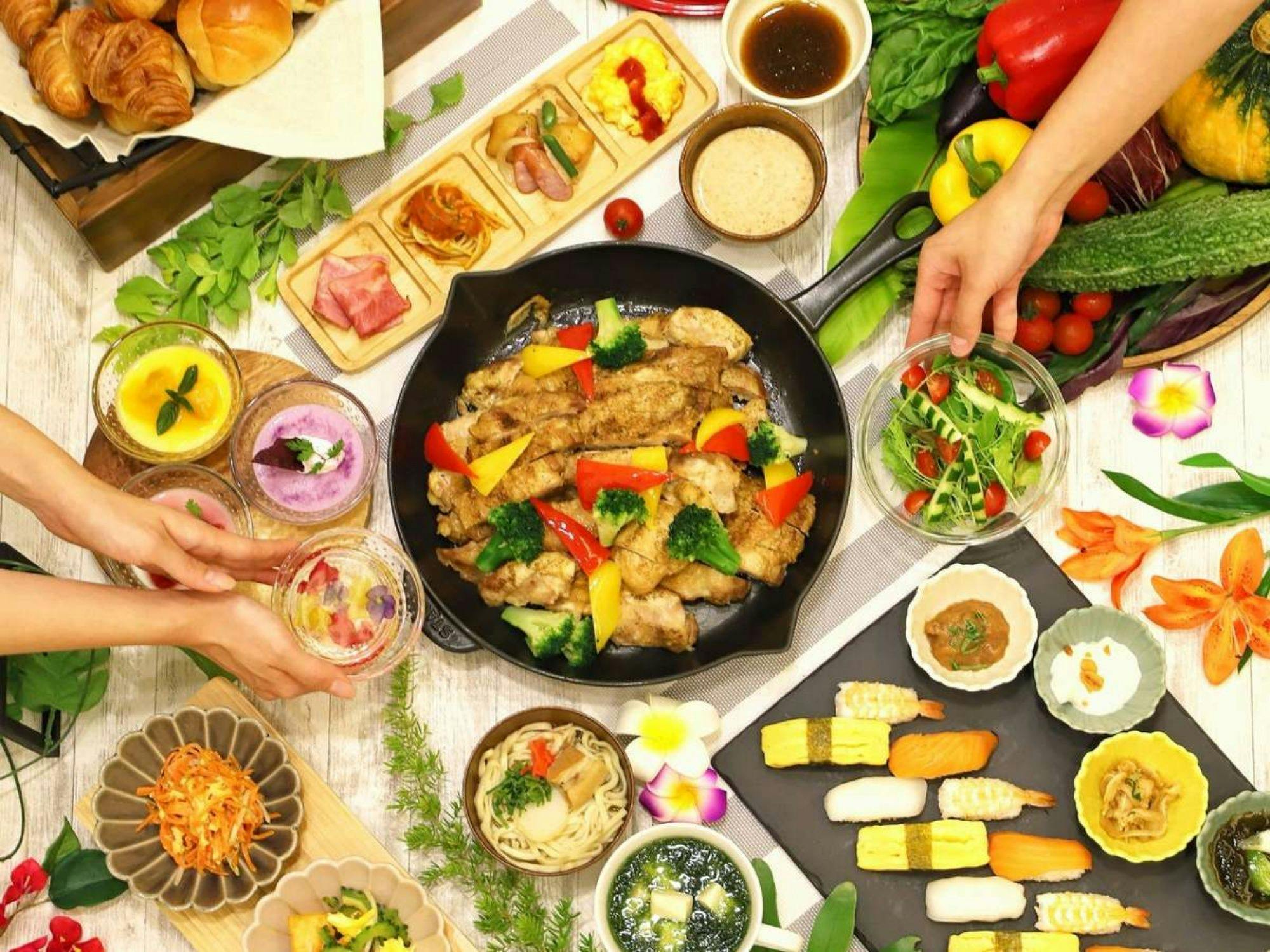 沖縄料理がメインの朝食バイキング