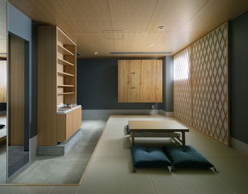 Superior with Japanese-style