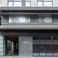 ホテル外観(昼)