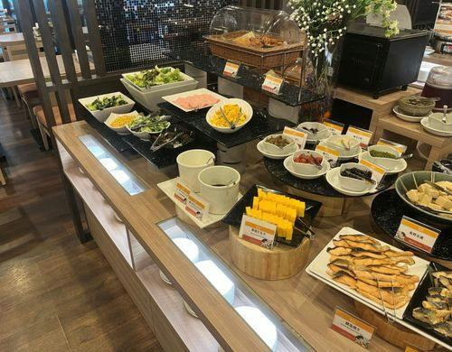 朝食レストランバイキング