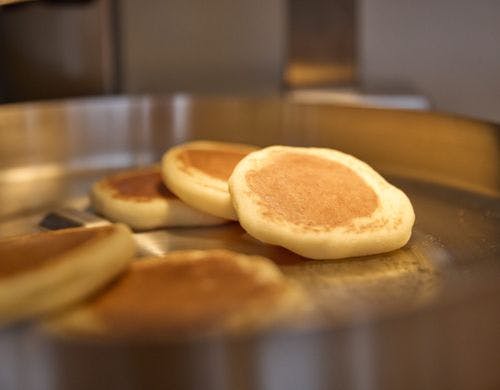 焼きたてパンケーキ