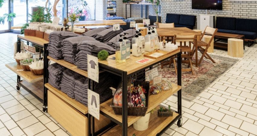 Lobi Resepsionis Lantai 1