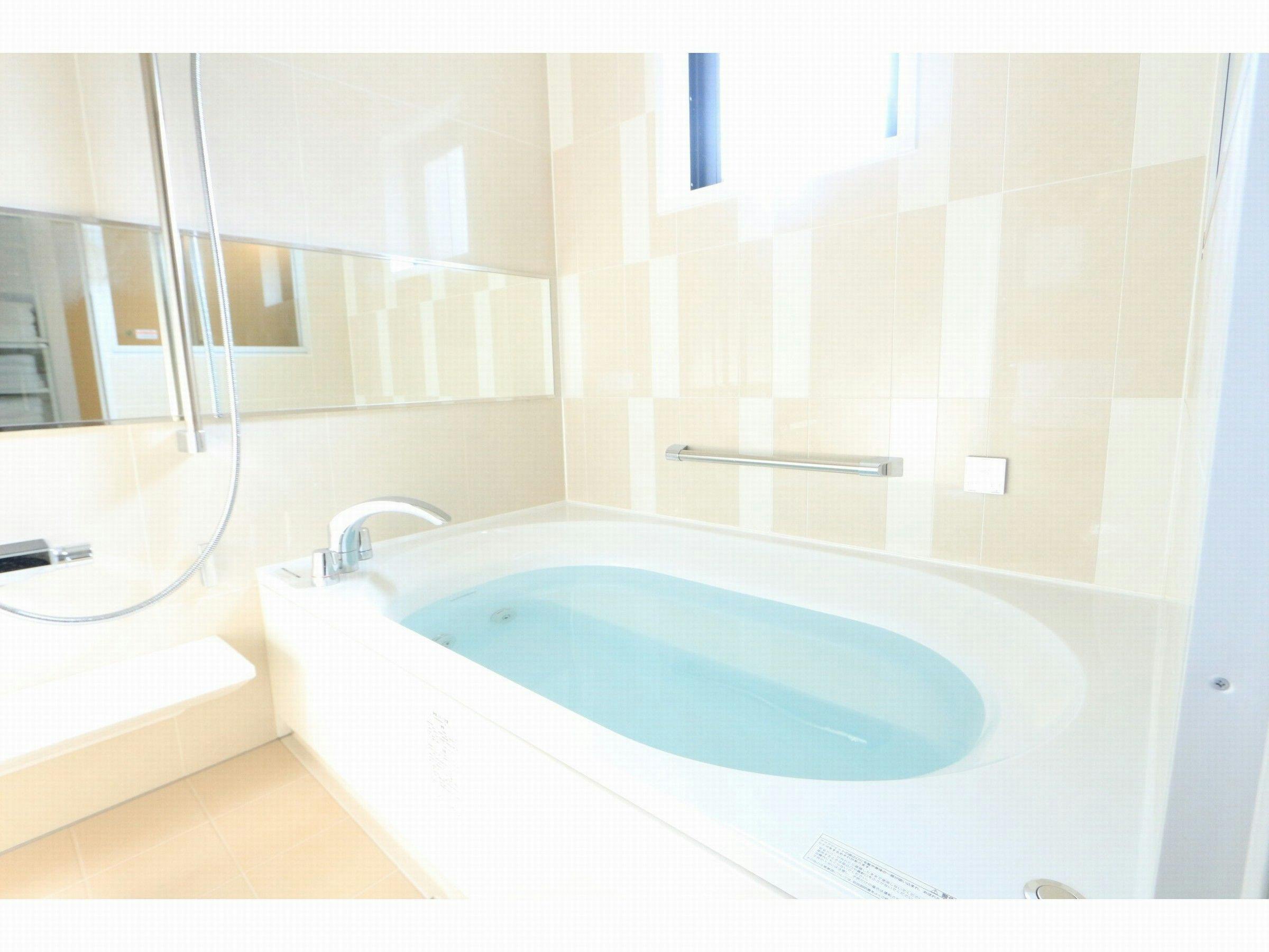 Kamar Suite Pemandangan Kota - Bak Mandi