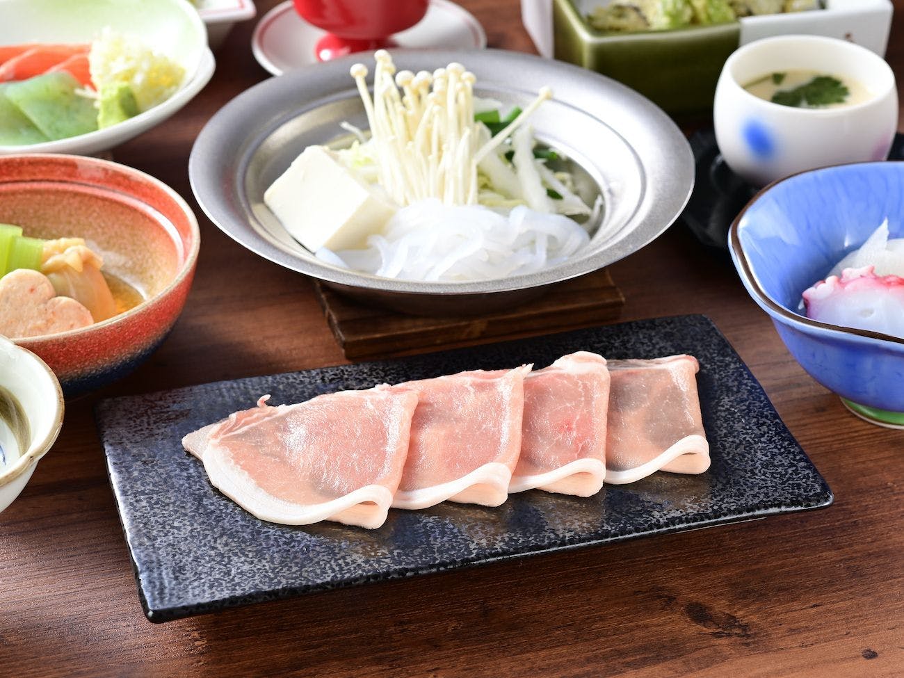 Shabu-shabu daging babi Joshu Mochi