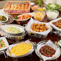 บุฟเฟต์อาหารเช้าแบบญี่ปุ่นและตะวันตก (※ภาพประกอบ)