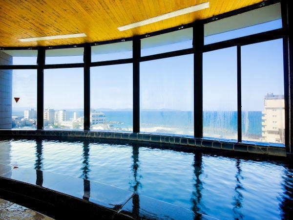 온천수 (가수) 를 즐기세요.