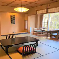 ห้องพักพร้อมอ่างอาบน้ำกลางแจ้ง 'Ryoku'