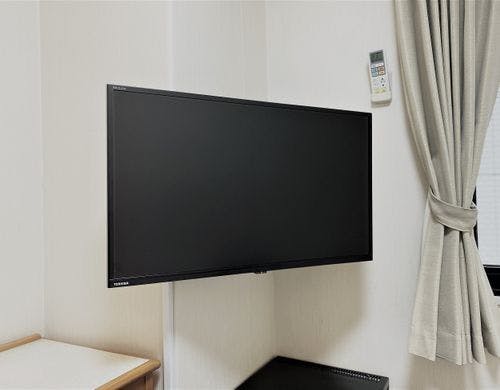 ３２インチ壁掛けテレビ新規導入！